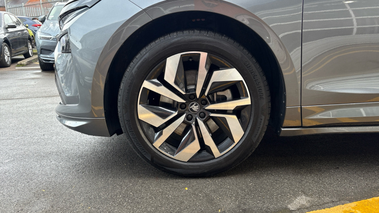 Skoda Enyaq 210kW 85 Sportline 82kWh 5dr Auto Electric Estate